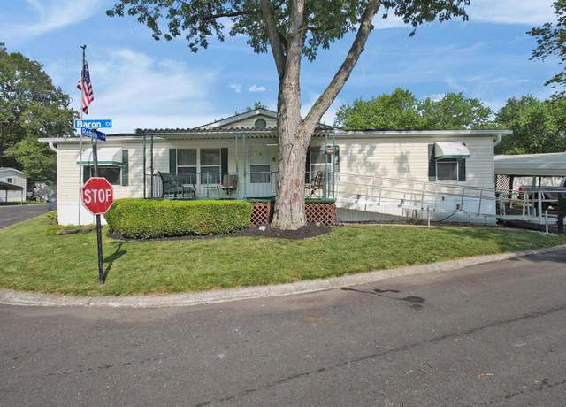 Property at 258 Baron Ct, Reynoldsburg, OH 43068, 4 beds, 2 baths