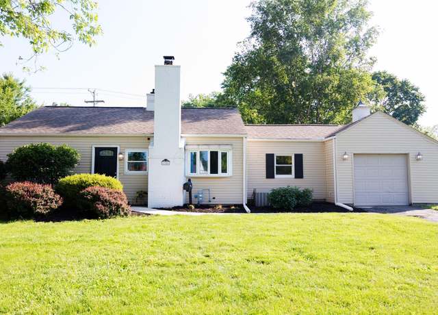 Property at 1840 N Columbus St, Lancaster, OH 43130, 3 beds, 2 baths