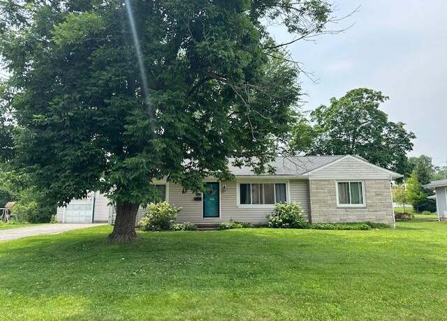 Property at 67 E Fairfield St, Canal Winchester, OH 43110, 3 beds, 2 baths
