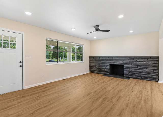 Property at 1345 E Deshler Ave, Columbus, OH 43206, 3 beds, 2 baths