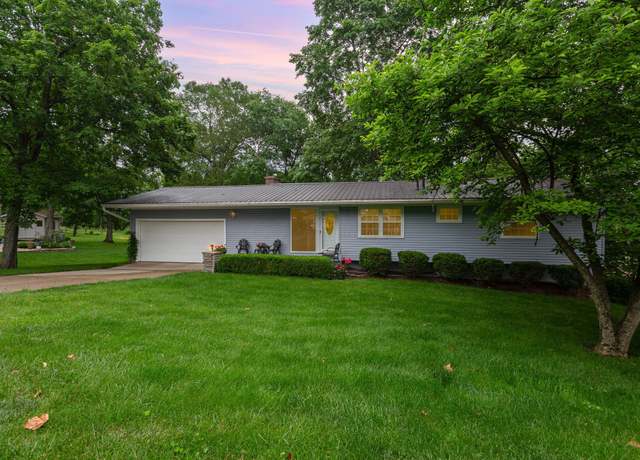 Property at 1374 Hanover Ct, Circleville, OH 43113, 3 beds, 2 baths