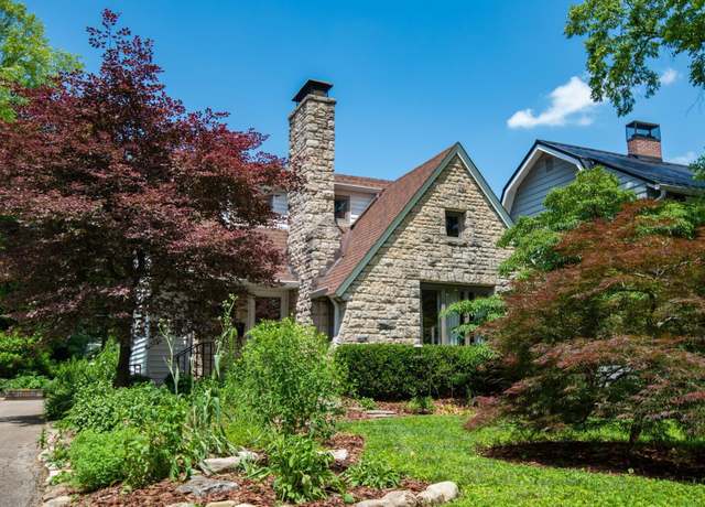 Property at 328 Chatham Rd, Columbus, OH 43214, 3 beds, 2 baths