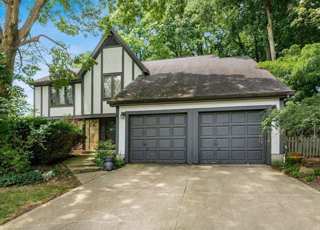 Photo of 205 Woodedge Cir E, Powell, OH 43065