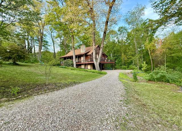 Property at 15626 Pleasant View Dr, Mount Vernon, OH 43050, 3 beds, 2 baths
