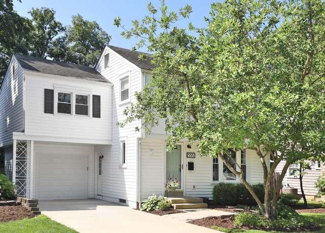 Property at 555 Meadoway Park, Worthington, OH 43085, 4 beds, 1 bath