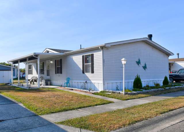 Property at 2011 Bluffstone Ct, Grove City, OH 43123, 3 beds, 2 baths