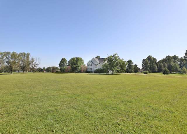 Property at 310 Aberdeen Dr SW, Pataskala, OH 43062, 5 beds, 5 baths