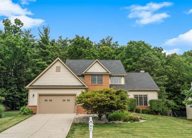 Property at 6061 Highland Hills Dr, Westerville, OH 43082, 4 beds, 3.5 baths