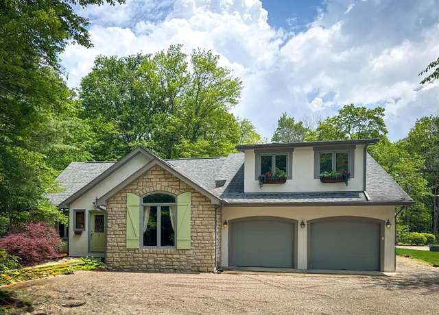 Property at 3264 Mann Rd, Blacklick, OH 43004, 4 beds, 3 baths