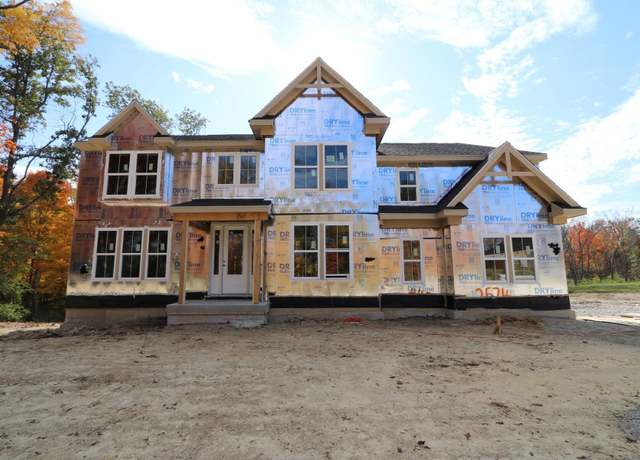 Property at 2574 Muirfield Dr, Beavercreek, OH 45431, 4 beds, 2.5 baths
