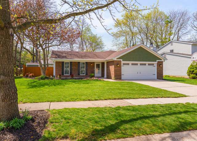 Property at 2053 Brofford Dr, Columbus, OH 43235, 3 beds, 2 baths