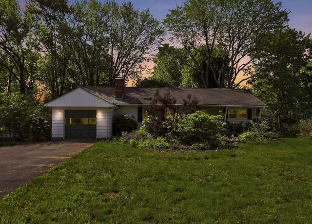 Property at 4648 E Johnstown Rd, Columbus, OH 43230, 2 beds, 2 baths