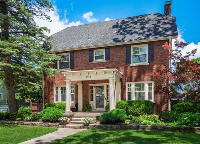 Photo of 1912 Tremont Rd, Upper Arlington, OH 43212