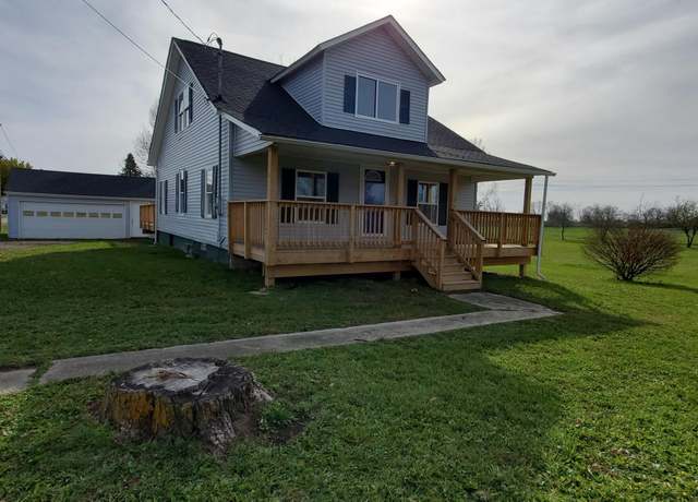 Property at 16 W Walnut St, Jeffersonville, OH 43128, 4 beds, 1.5 baths