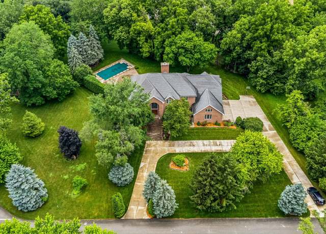 Property at 106 Sycamore Woods Ln, Tiffin, OH 44883, 6 beds, 5 baths