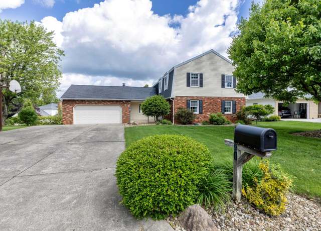Property at 1541 Kensington Ln, Lancaster, OH 43130, 4 beds, 2.5 baths