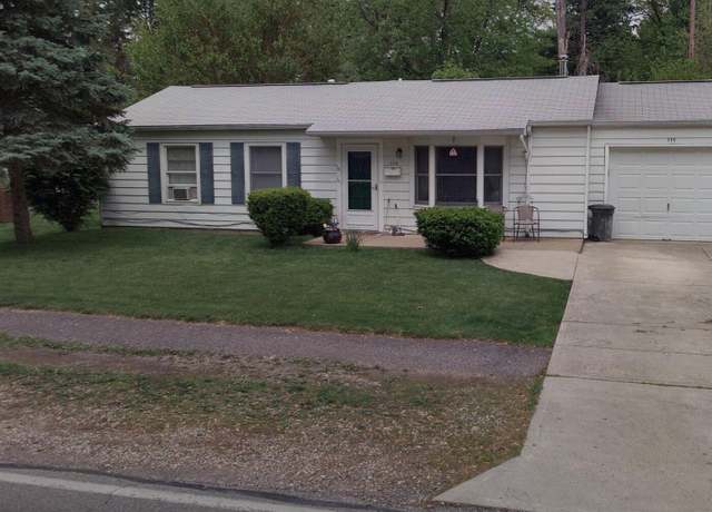 Property at 368 E College Ave, Westerville, OH 43081, 3 beds, 2 baths
