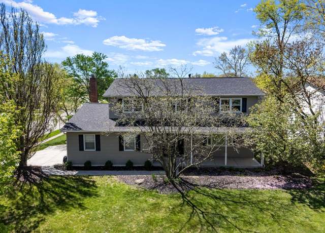 Property at 1641 Ramblewood Ave, Columbus, OH 43235, 4 beds, 2.5 baths