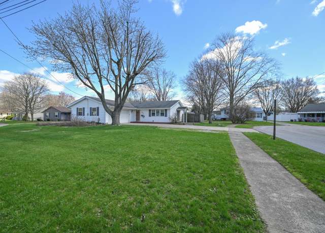 Property at 994 Amherst Dr, Marion, OH 43302, 3 beds, 1.5 baths