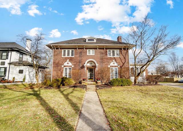 Property at 1902 N Fountain Blvd, Springfield, OH 45504, 5 beds, 4 baths