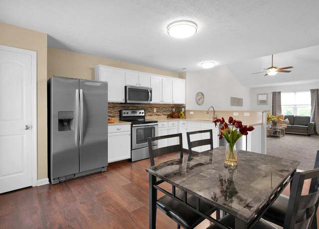 Property at 1416 Bellow Falls Pl, Columbus, OH 43228, 2 beds, 2.5 baths