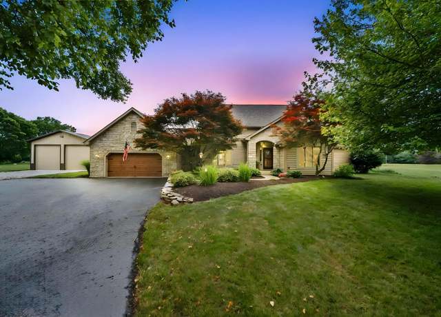 Property at 18 Hillgate Rd, Johnstown, OH 43031, 4 beds, 2.5 baths