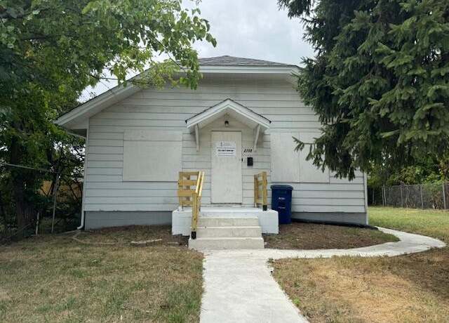 Property at 2799 E 6th Ave, Columbus, OH 43219, 2 beds, 1 bath