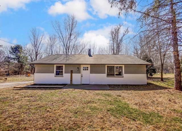 Property at 12399 Duncan Plains Rd NW, Johnstown, OH 43031, 2 beds, 1 bath