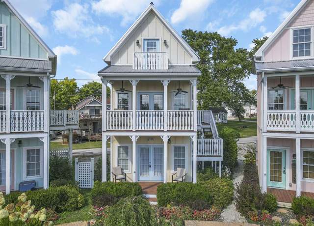 Property at 186 Grandstaff Ave, Buckeye Lake, OH 43008, 2 beds, 2 baths