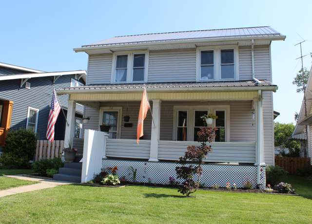 Property at 518 E 6th Ave, Lancaster, OH 43130, 3 beds, 1.5 baths