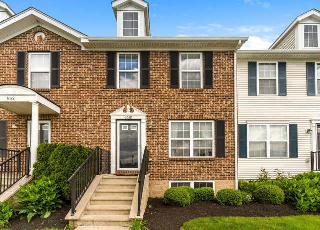 Property at 1080 Shady Lake Dr, Columbus, OH 43228, 2 beds, 3 baths