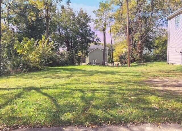 Property at 429-431 Vine St, Springfield, OH 45505