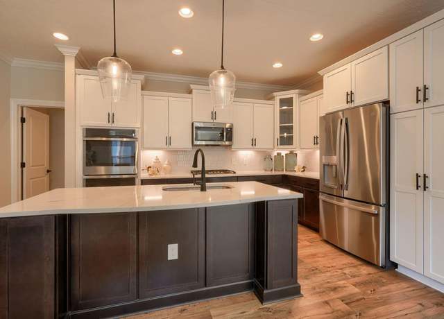 Property at 6689 Riverrun Ln, Delaware, OH 43015, 3 beds, 3 baths
