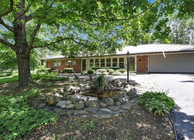 Property at 4816 Brook Rd NW, Lancaster, OH 43130, 3 beds, 3 baths