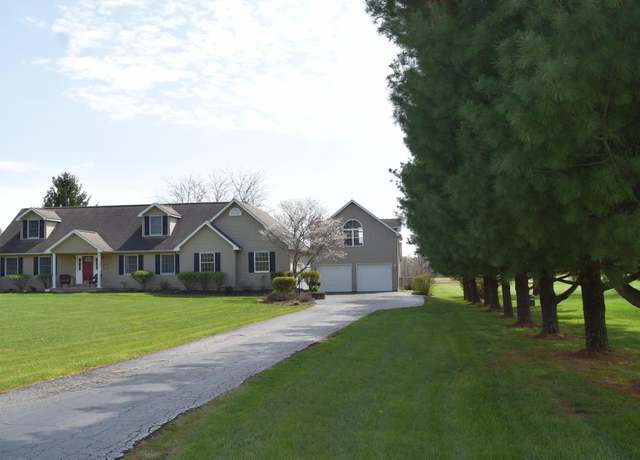 Property at 11283 Palmer Rd SW, Pataskala, OH 43062, 3 beds, 2.5 baths