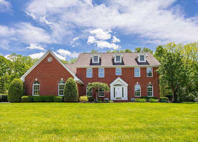 Property at 5545 Stratford Ave, Powell, OH 43065, 4 beds, 3.5 baths