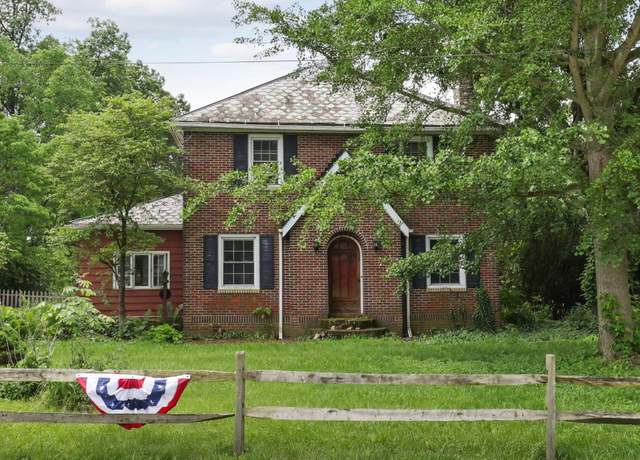 Property at 5 Baltimore Somerset Rd NE, Baltimore, OH 43105, 3 beds, 3 baths
