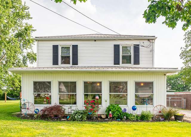Property at 929 Dayton Ave NW, Washington Court House, OH 43160, 5 beds, 2 baths