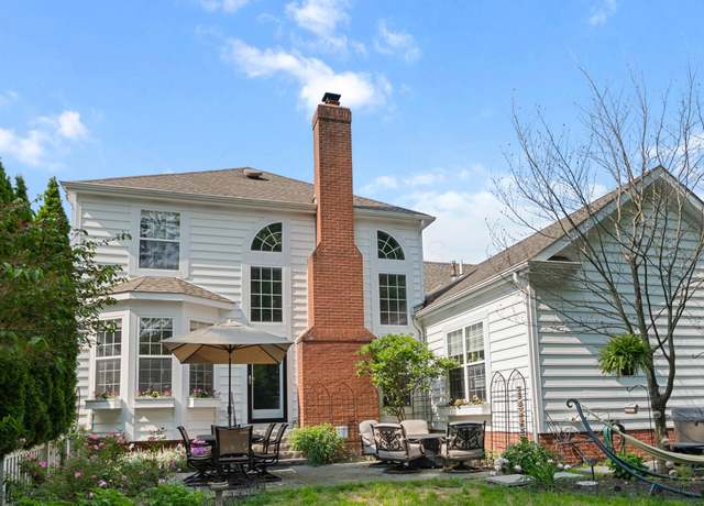 Photo of 4949 Heath Gate Dr, New Albany, OH 43054