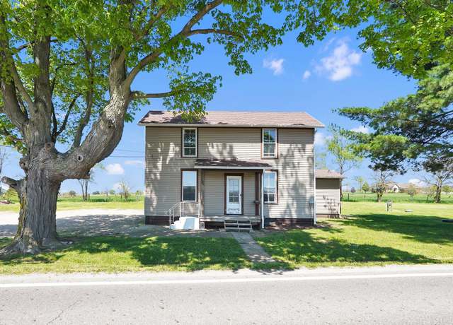 Property at 6576 Tarlton Rd, Circleville, OH 43113, 2 beds, 1.5 baths