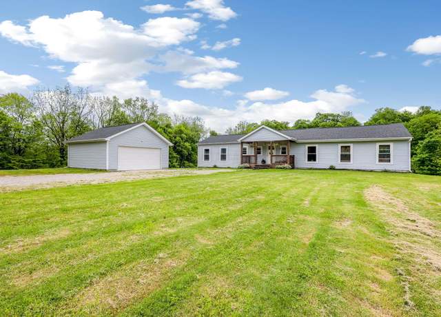 Property at 1082 James Rd, Granville, OH 43023, 3 beds, 2.5 baths