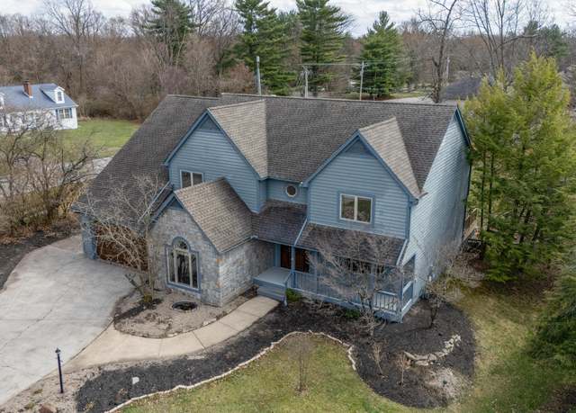 Property at 9521 Camelot St NW, Pickerington, OH 43147, 5 beds, 4.5 baths