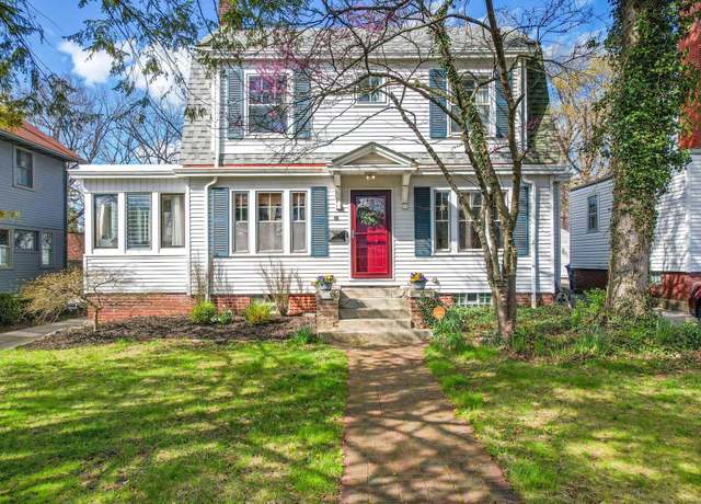 Property at 90 Brevoort Rd, Columbus, OH 43214, 3 beds, 2 baths