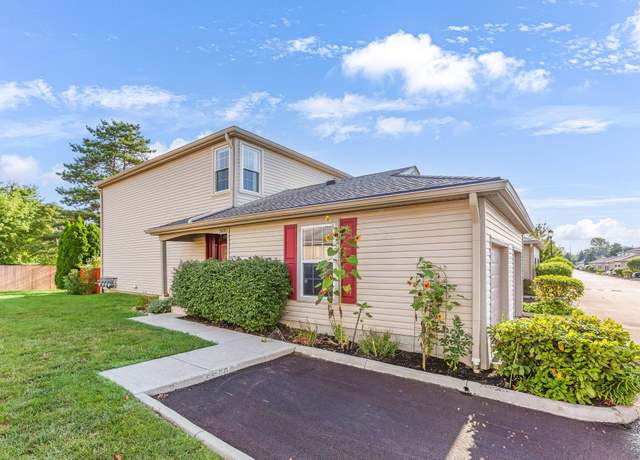 Property at 5600 Valencia Park Blvd, Hilliard, OH 43026, 2 beds, 2.5 baths