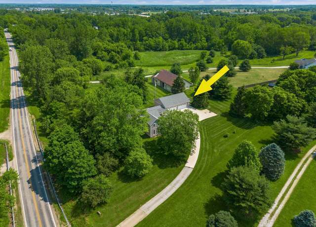 Property at 6900 Waterloo Rd NW, Canal Winchester, OH 43110, 3 beds, 2.5 baths