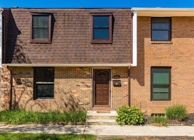 Property at 1865 Willoway Cir N, Columbus, OH 43220, 3 beds, 1.5 baths