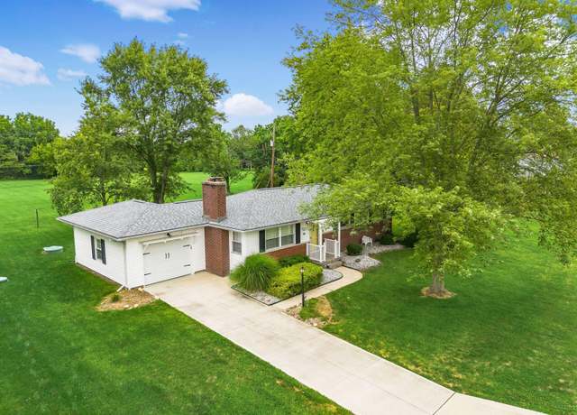 Property at 4466 Anglebrook Dr, Grove City, OH 43123, 3 beds, 2 baths