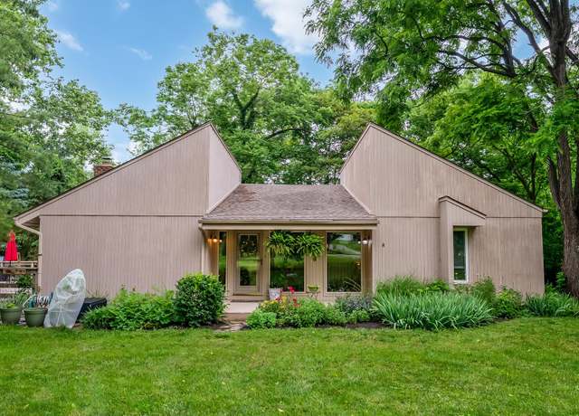 Property at 3115 Horseshoe Rd, Delaware, OH 43015, 3 beds, 2 baths