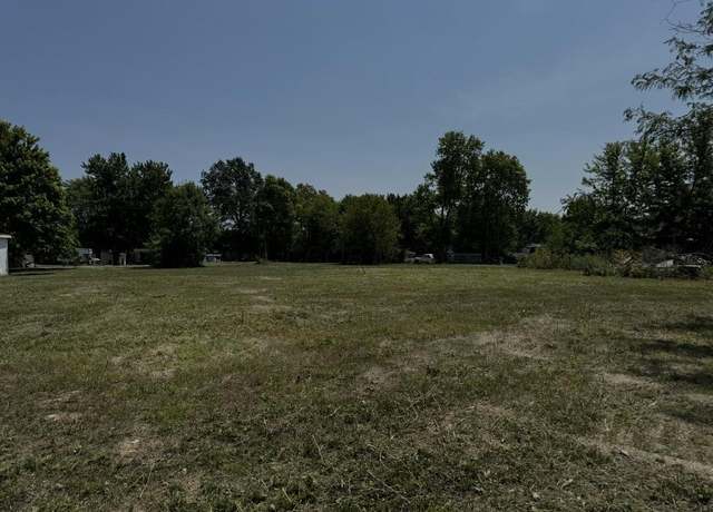 Property at 36 Circle Ave, New Holland, OH 43145