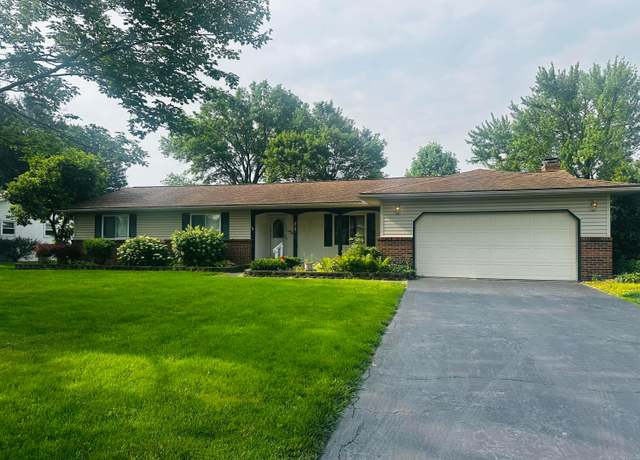 Property at 9747 Shalemar Dr, Pickerington, OH 43147, 3 beds, 1.5 baths